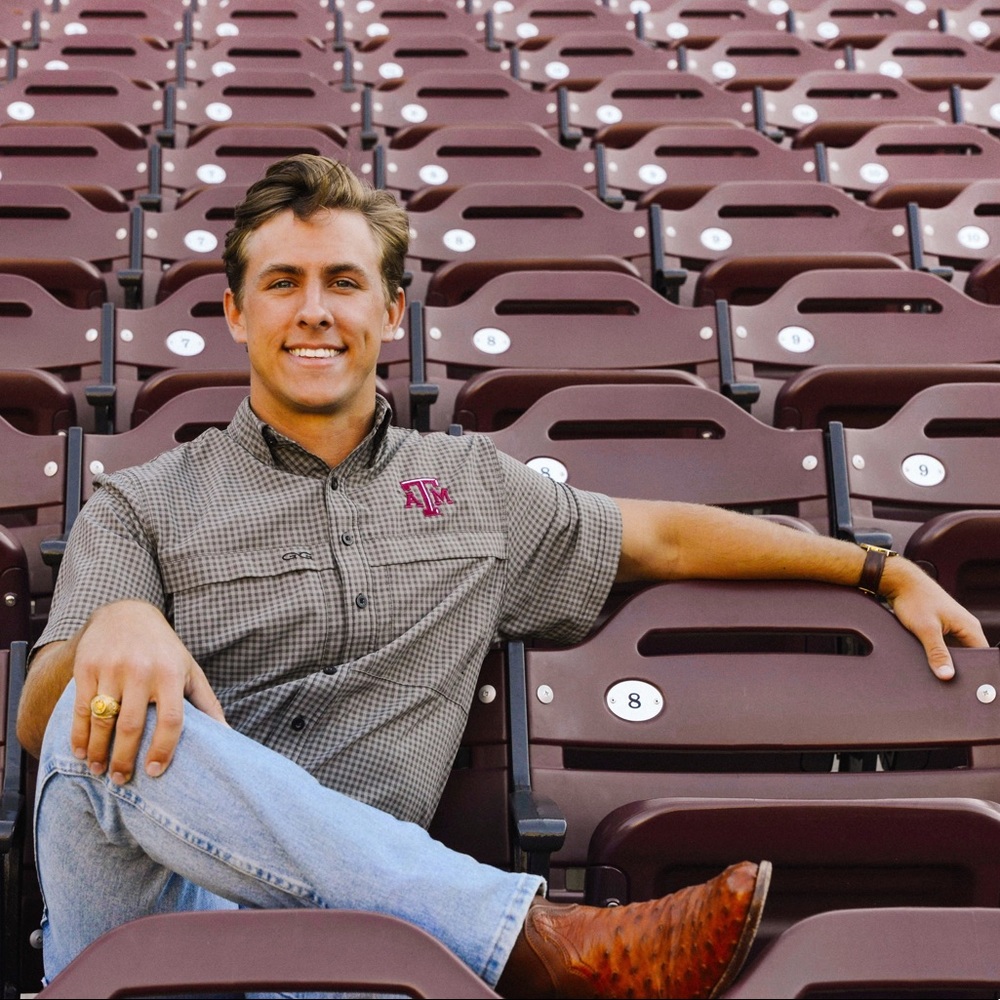 Meet your Posher, Aaron